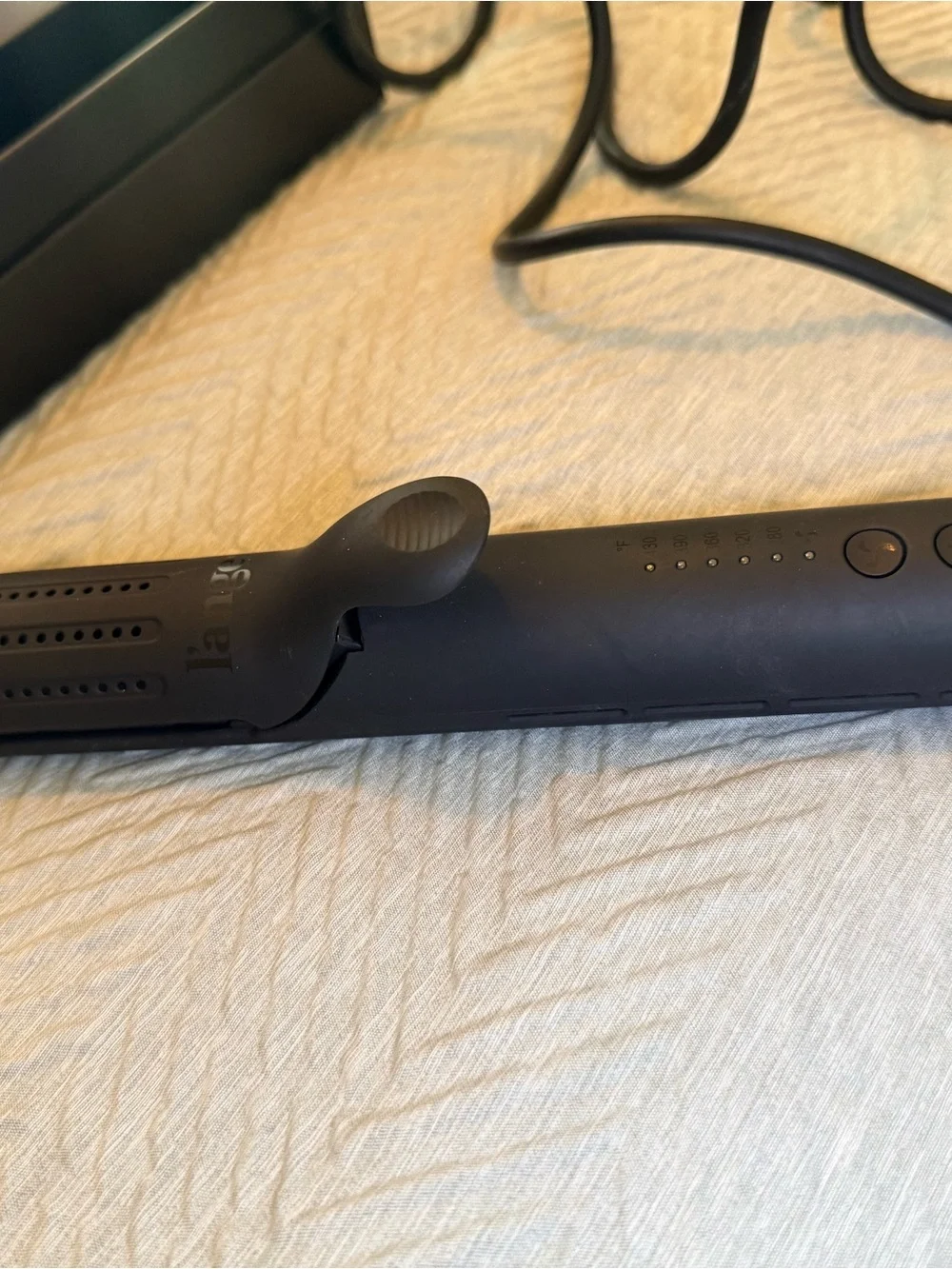 Lange Black Ceramic Hair Straightener with Case